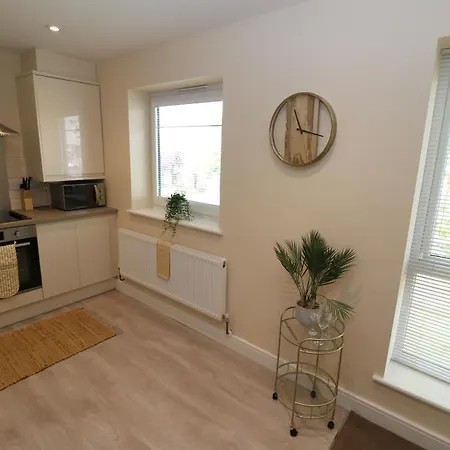 The Retreat - Ih21all - 6 *